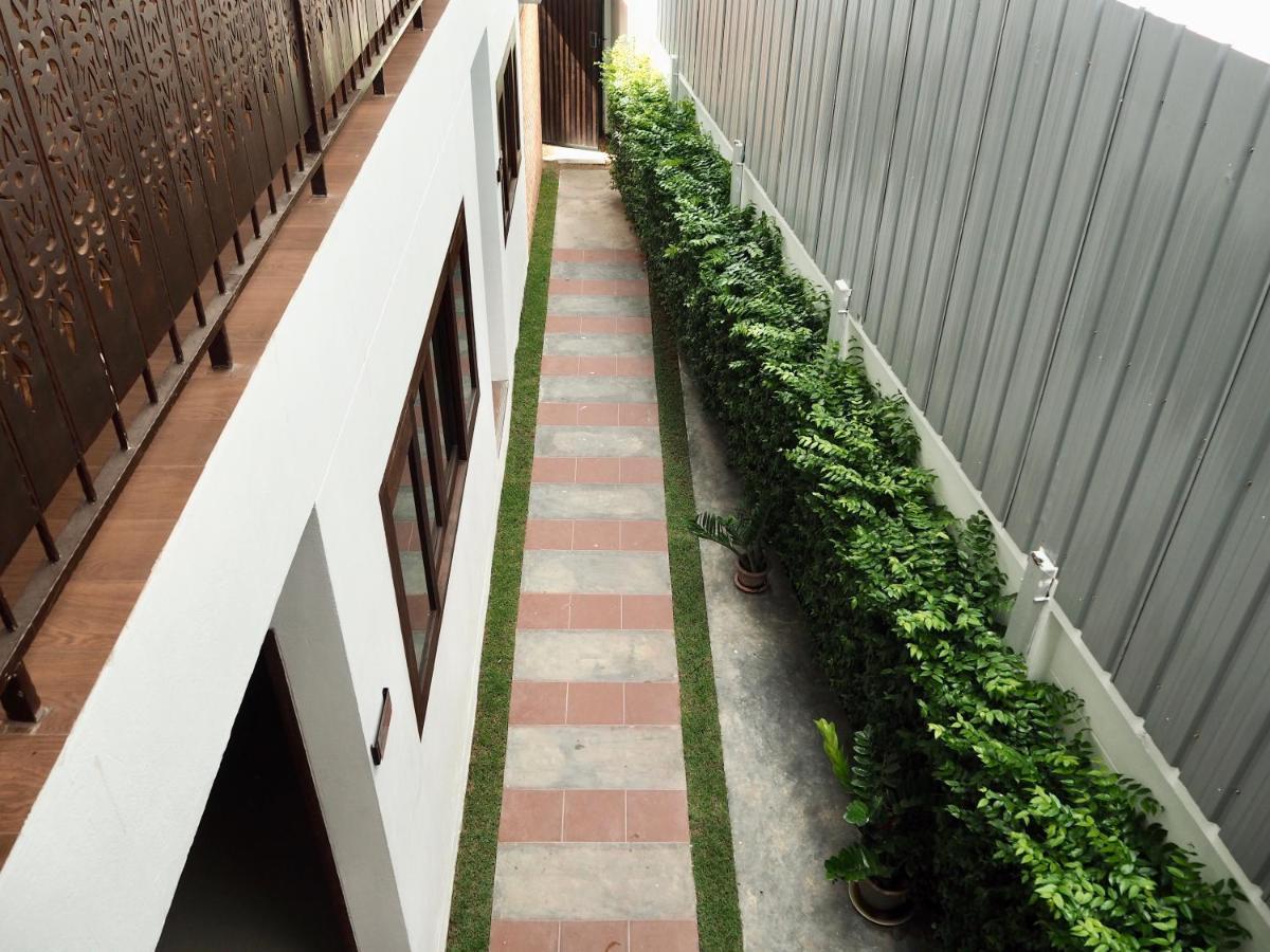Hotel Bua House Poshtel Chiang Mai Zewnętrze zdjęcie