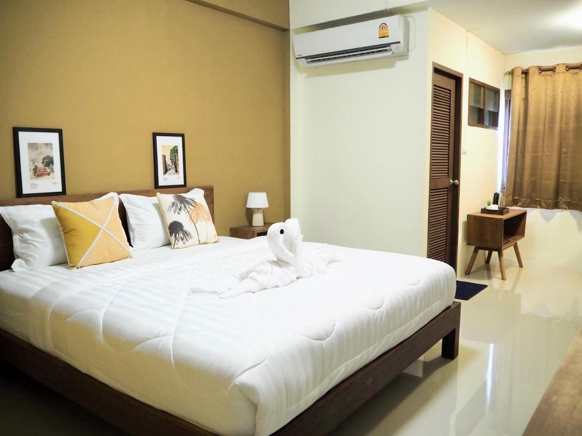 Hotel Bua House Poshtel Chiang Mai Zewnętrze zdjęcie