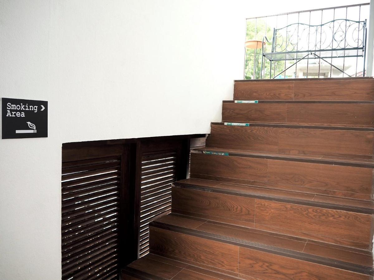 Hotel Bua House Poshtel Chiang Mai Zewnętrze zdjęcie